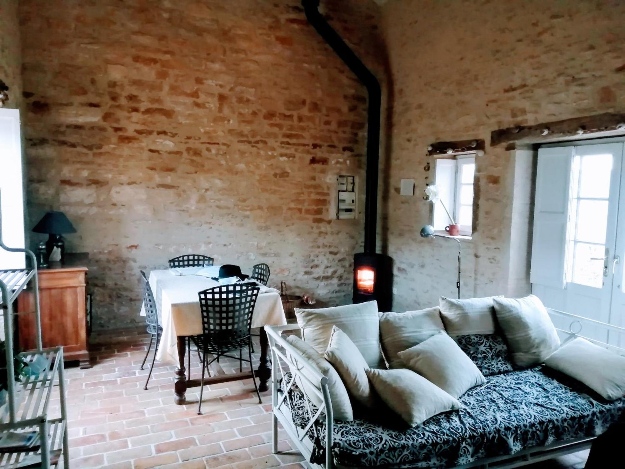 Une Maison De Campagne En Bourgogne Du Sud Tournus Bagian luar foto