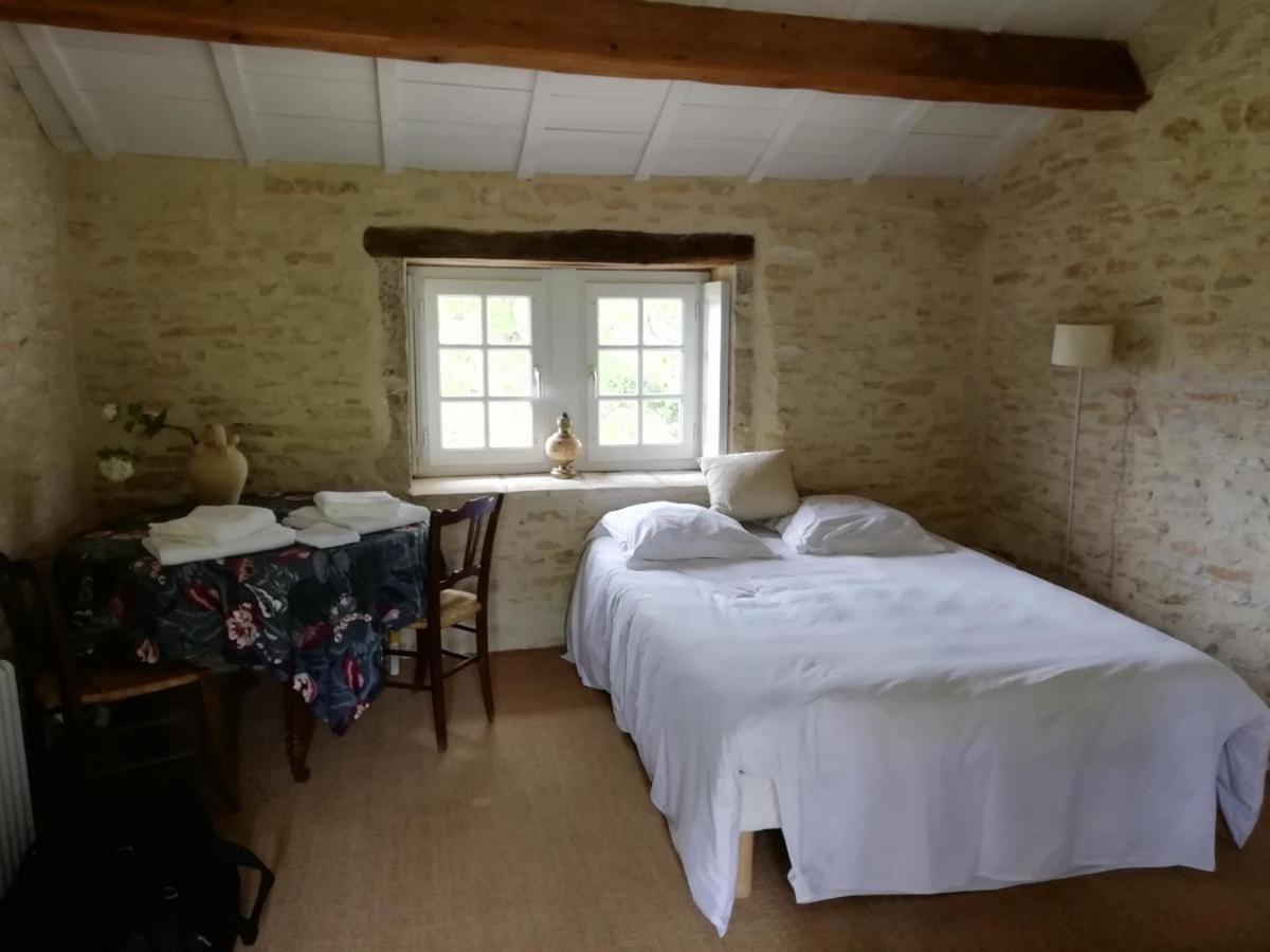 Une Maison De Campagne En Bourgogne Du Sud Tournus Bagian luar foto
